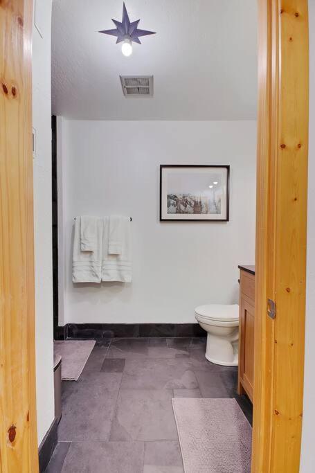 Slope Side Studio In Northstar Village! Truckee Exterior photo